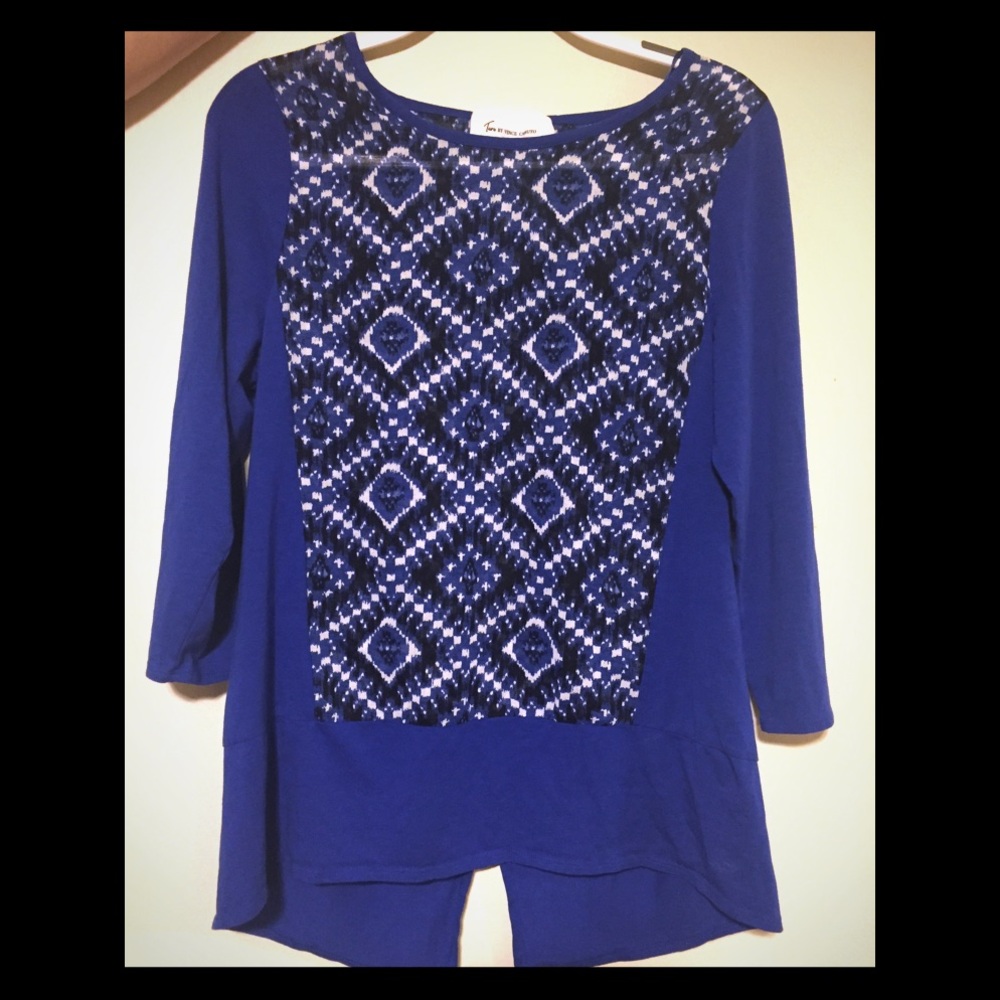 Two by Vince Camuto Print Panel Split Back Top