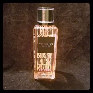 Victoria's Secret Love me