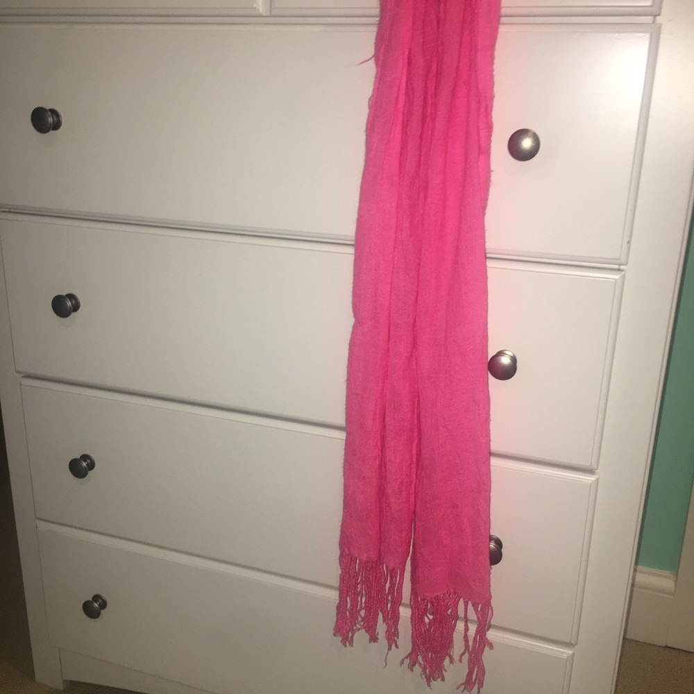 pink fringe scarf!