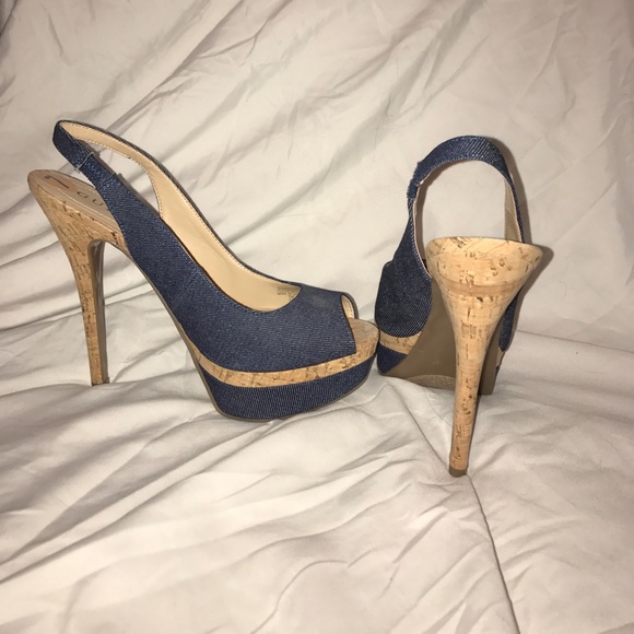 Heels - Picture 3 of 3