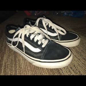 Black old skool vans