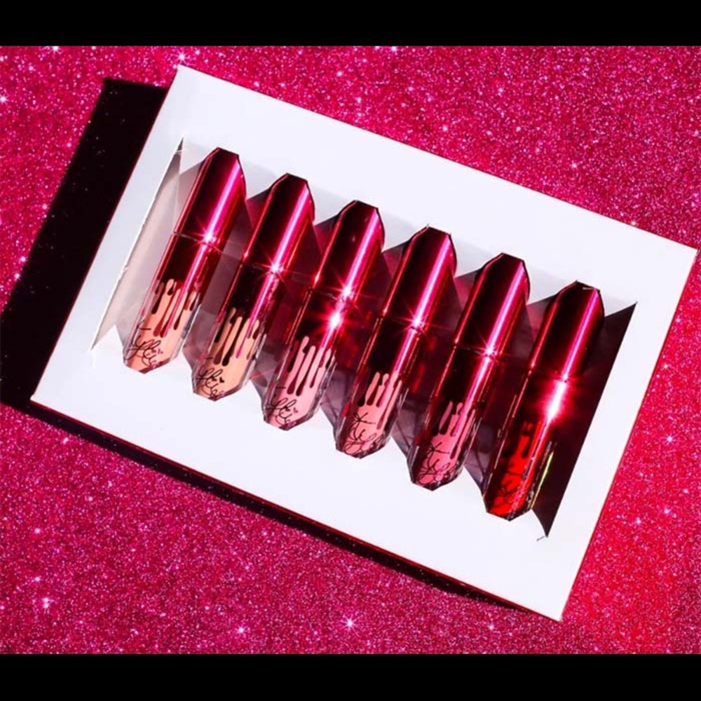 Kylie Jenner valentines minis