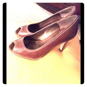 Size 8 Brown Pumps