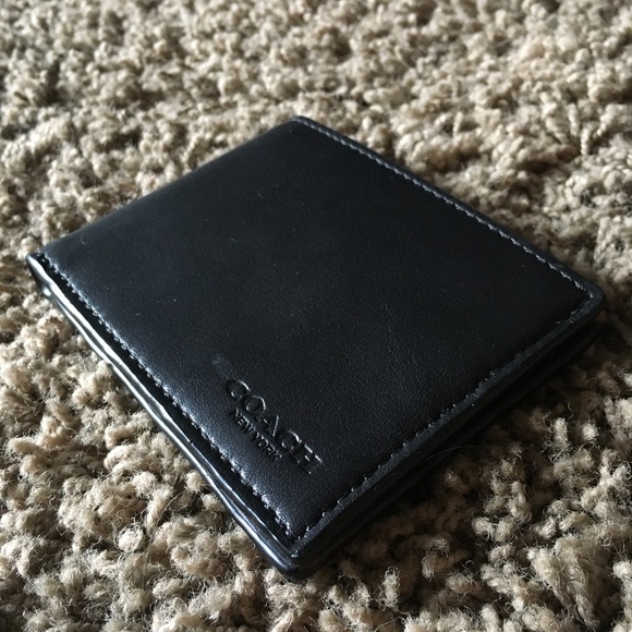 Set of two coach wallets - Picture 3 of 6