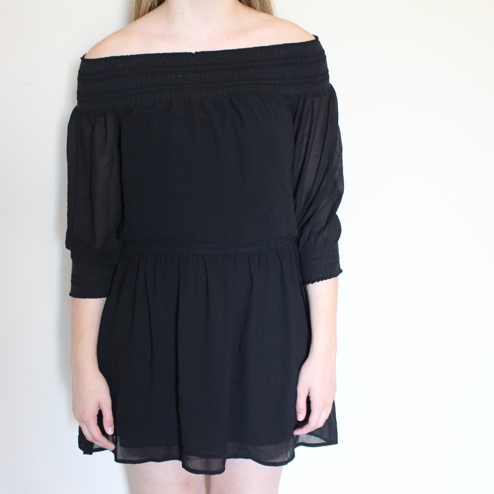 Off-The-Shoulder Peasant Dress