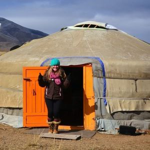 Meet your Posher, Laura