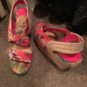Floral wedges
