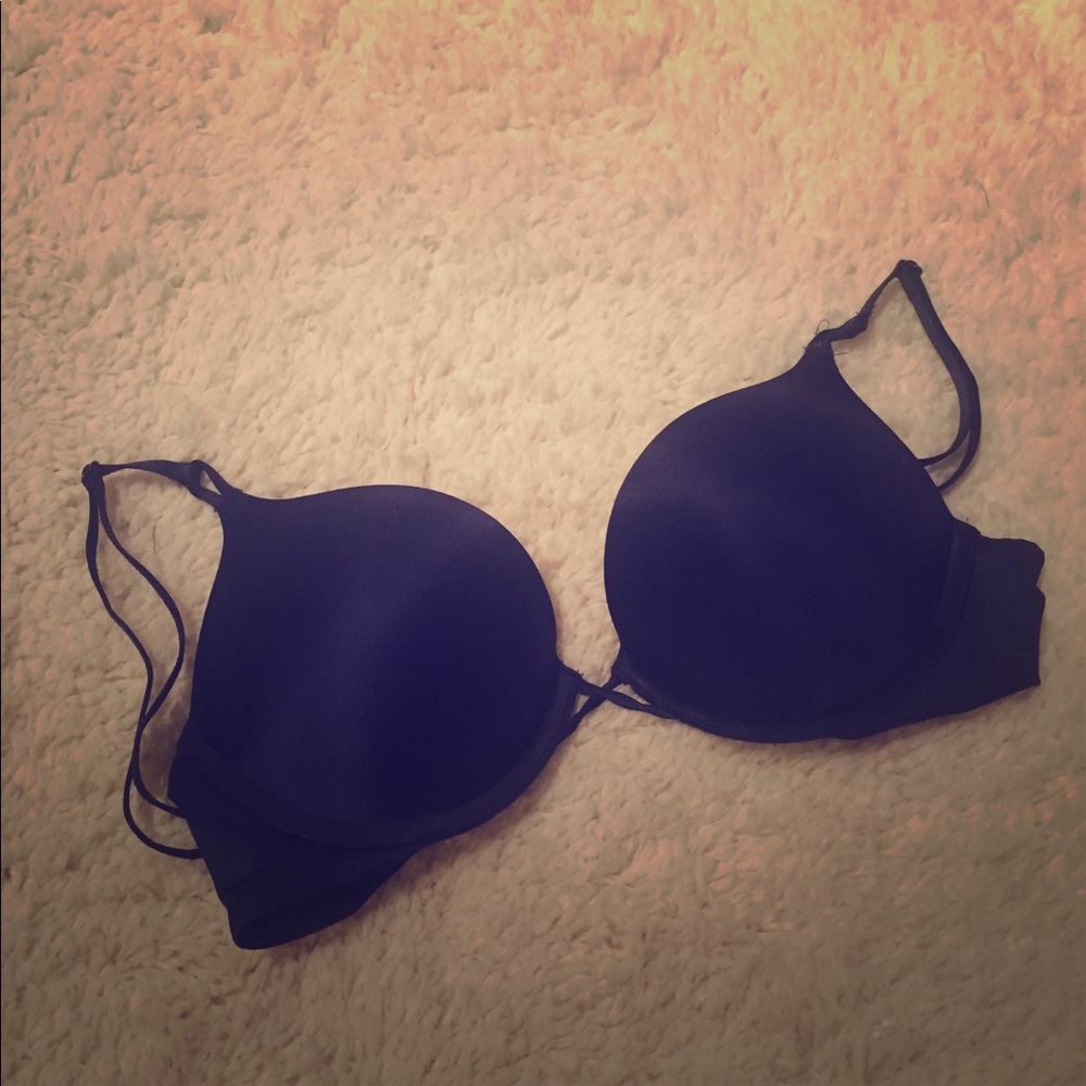 *BOMBSHELL PUSH-UP BRA*