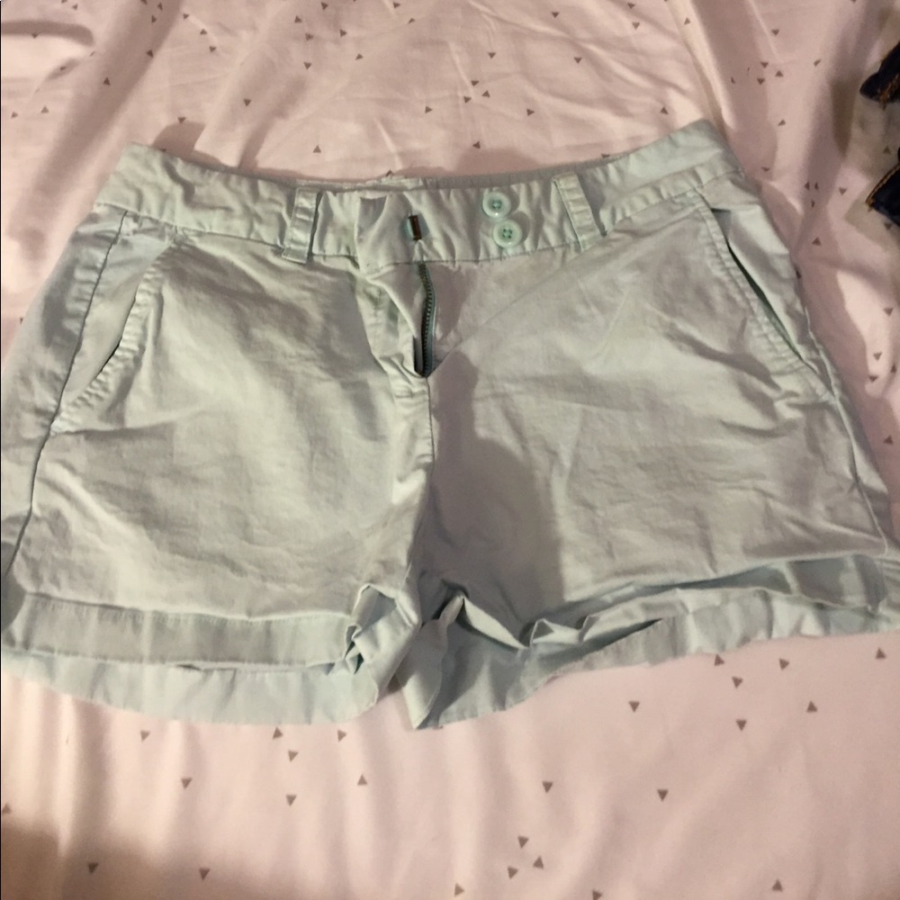 Vineyard Vines Women's mint shorts