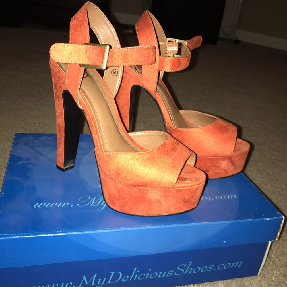 Women's heels size 5.5