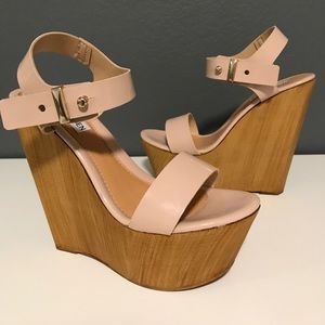 STEVE MADDEN WEDGE