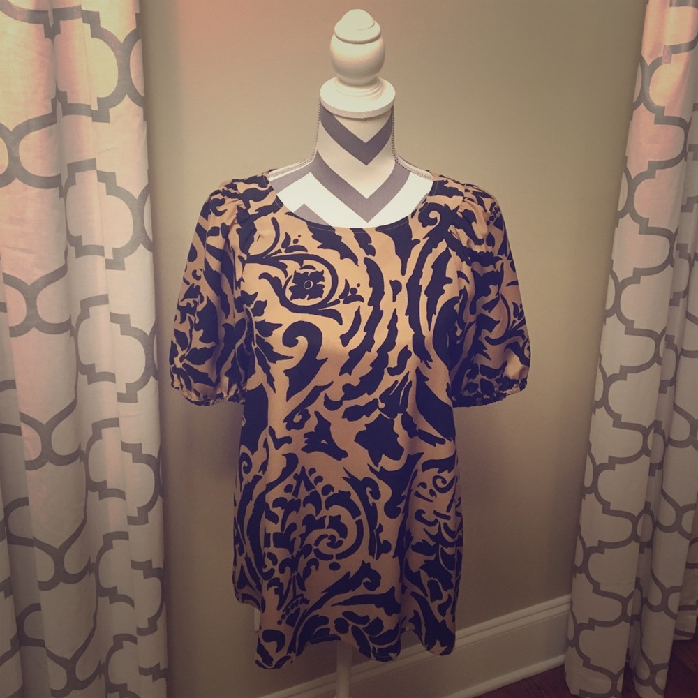 3 for $30 Loft short sleeve camel and black blouse