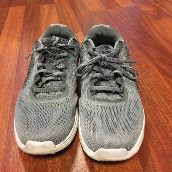 Nike Revolution 3 - Picture 3 of 5