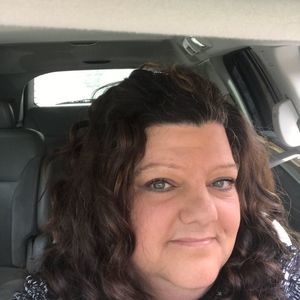 Meet your Posher, Michele