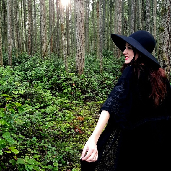 Meet the posher! - Picture 2 of 6