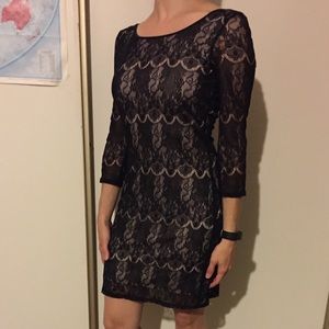 Lace Mini Cocktail Dress With Exposed Back