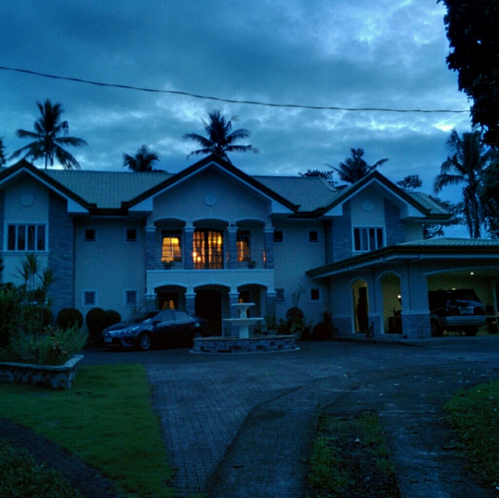 Meet your Posher, Clare