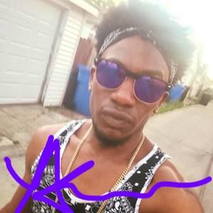 Meet your Posher, Derrick