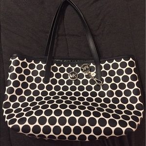 Michael Kors Kiki purse