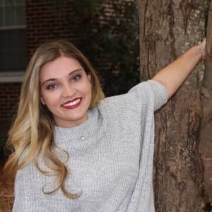 Meet your Posher, Chloe