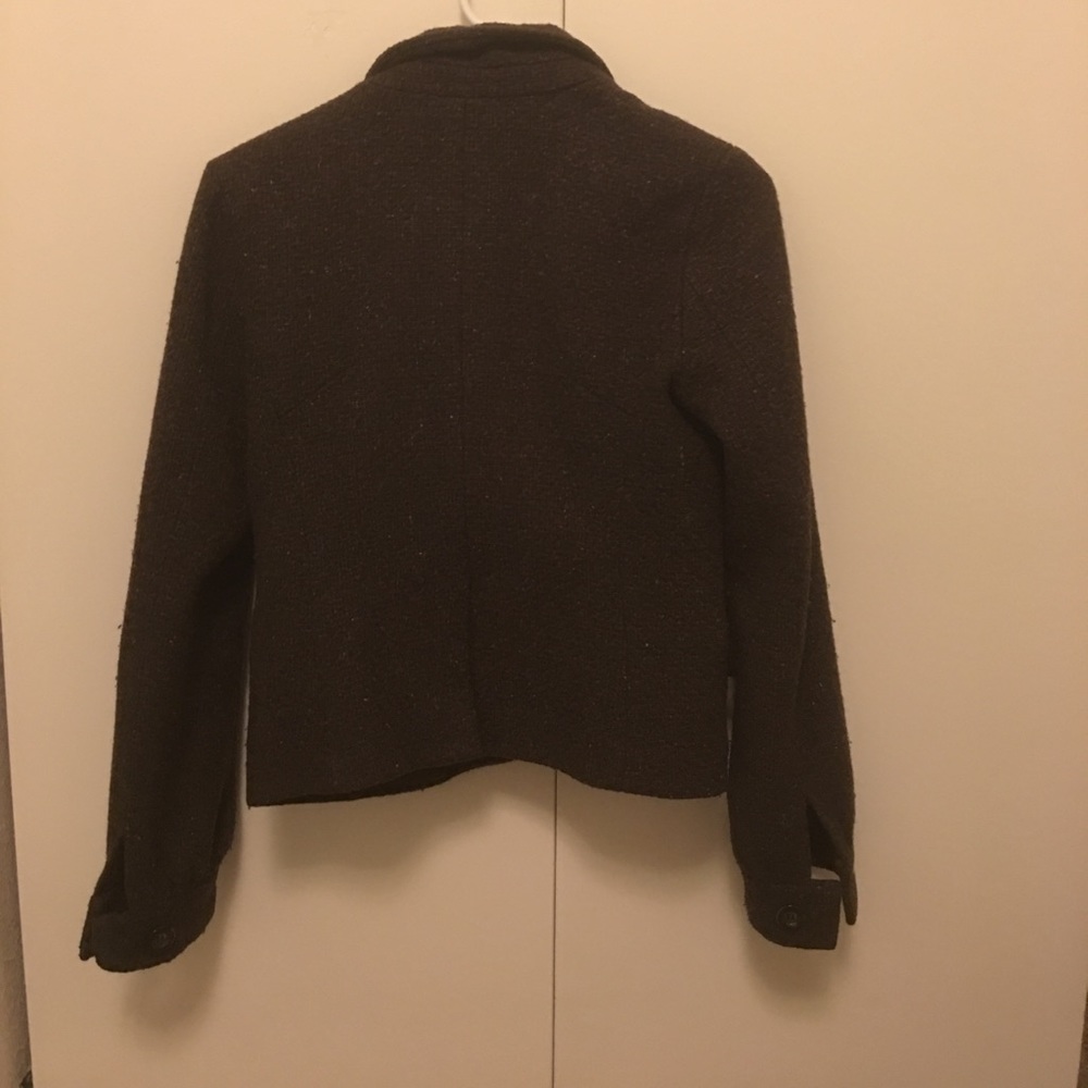 Beautiful coat - Picture 2 of 3