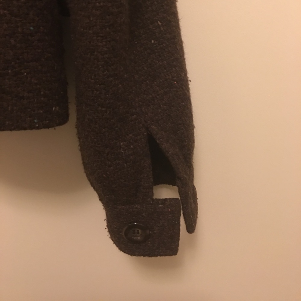 Beautiful coat - Picture 3 of 3