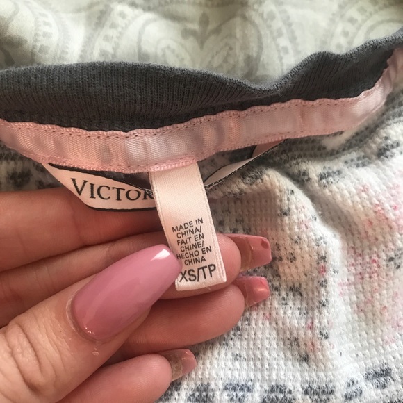 Victoria's Secret pajamas - Picture 3 of 3