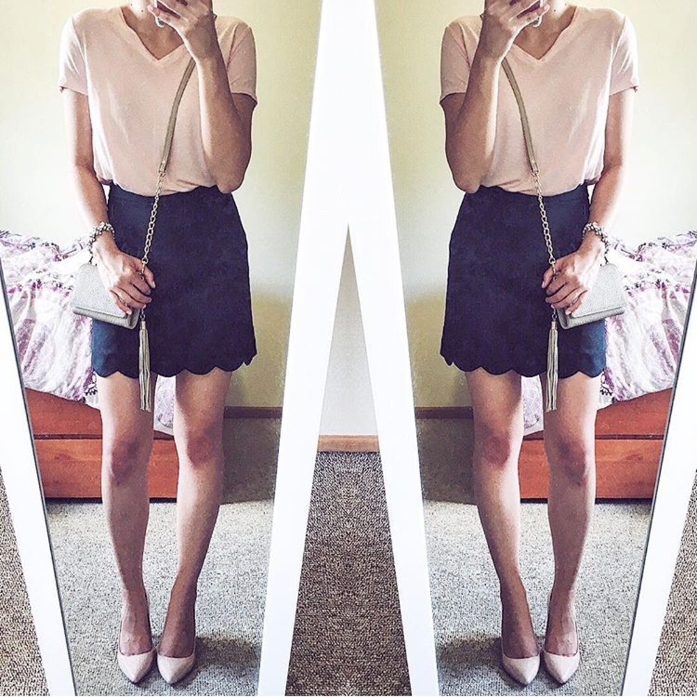 Pink vneck tee