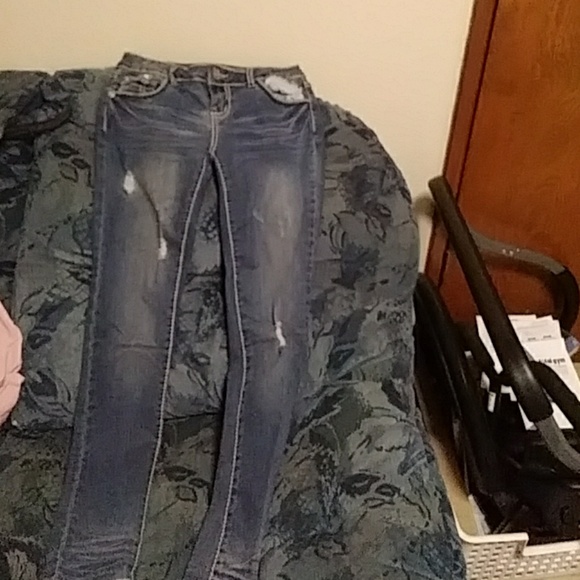 Cleaning out my closet - Picture 7 of 8