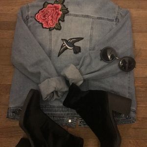 Jean jacket with patches