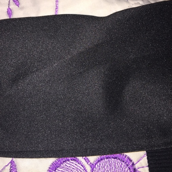 sweater - Picture 3 of 3