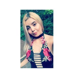 Meet your Posher, Lorena