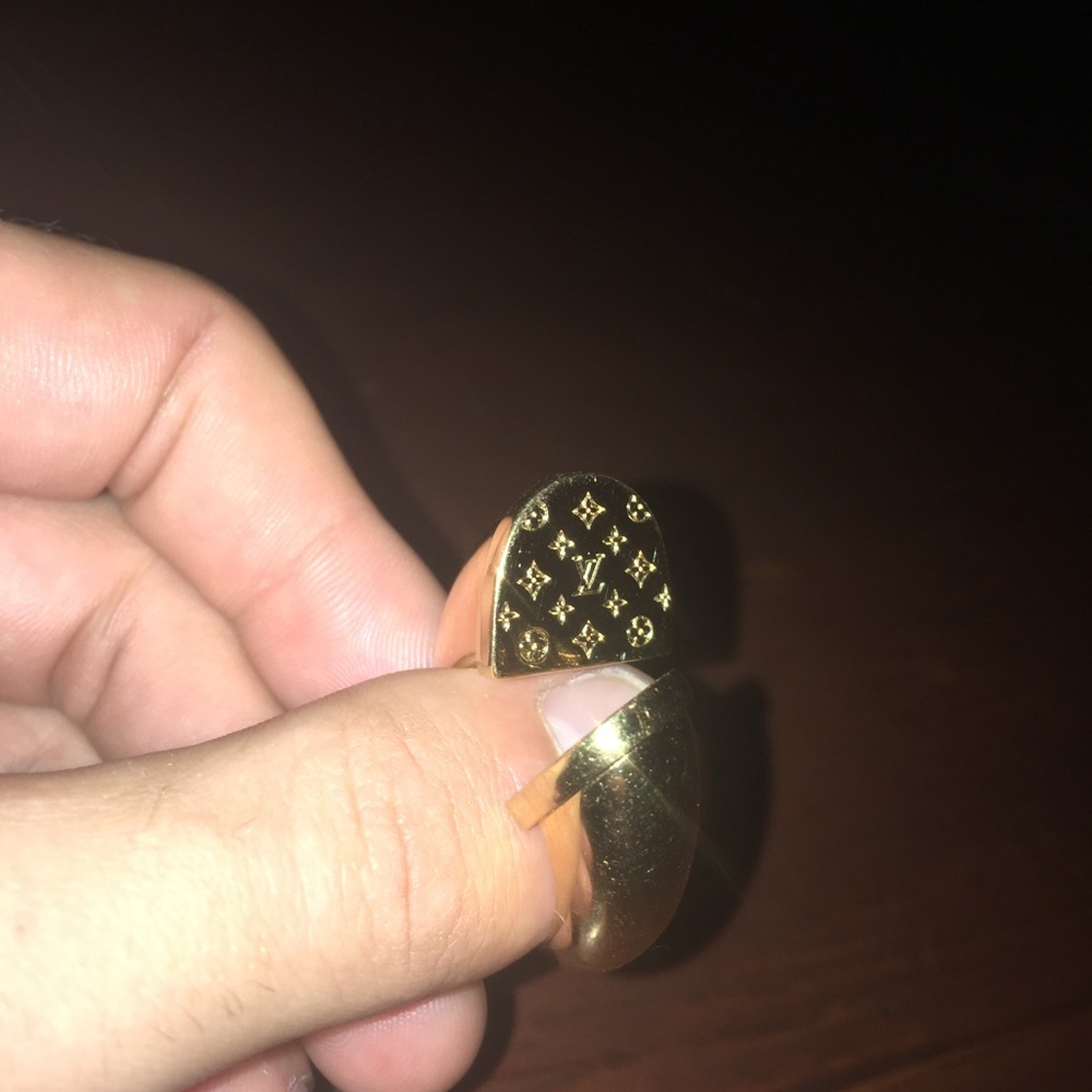 Louie Vuitton ring