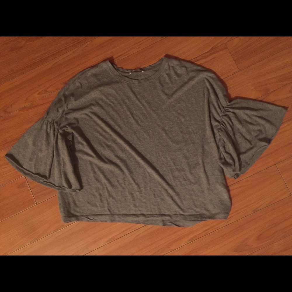 Zara Trafaluc Bell sleeve Top