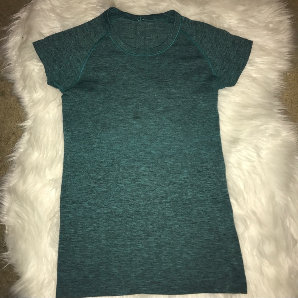 Lululemon Athletica Swiftly Crew Short Sleeve SZ 6