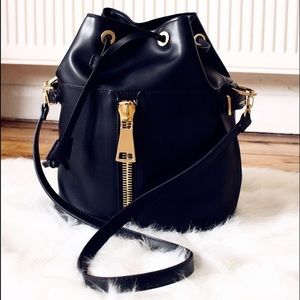 Drawstring Bucket Bag