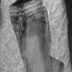 Rue21 Acid-Washed SkinnyJeans