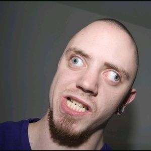 Meet your Posher, Ernesto