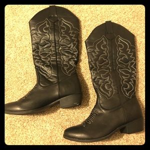 NWOT Cowboy Boots
