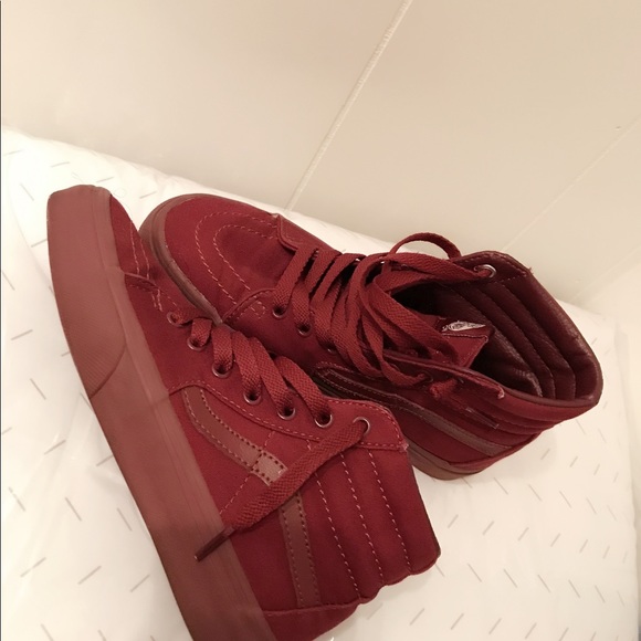 Vans - Picture 2 of 4