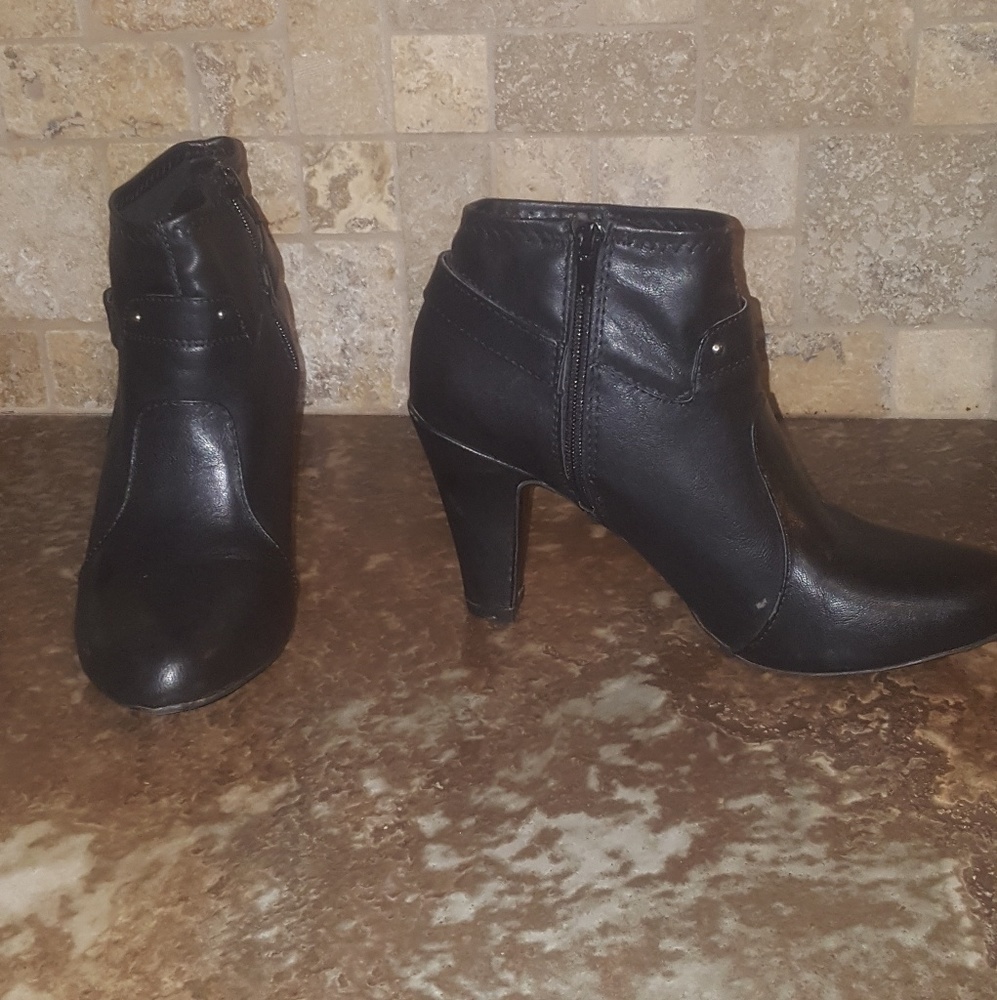 Black boots