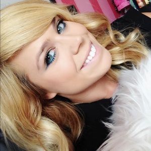 Meet your Posher, Jen