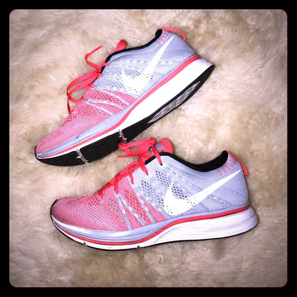 Nike Women's Flyknit Trainer Shoes