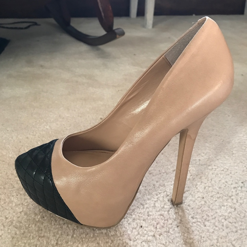 Steve Madden beige stiletto