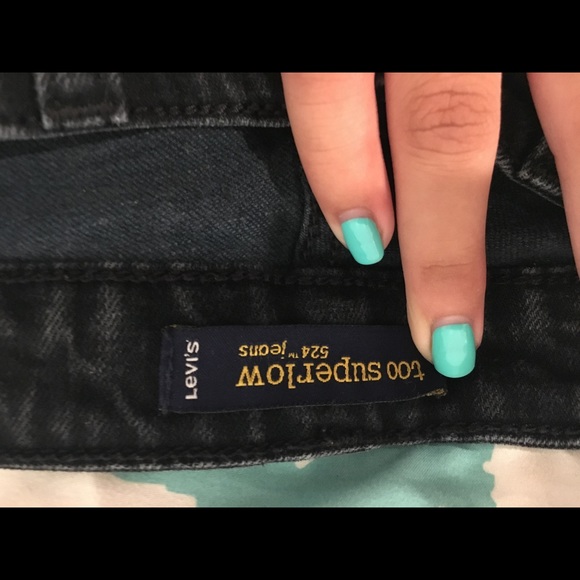 Levi Short shorts - Picture 2 of 4