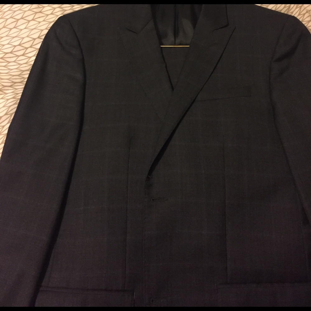 Joseph Abboud SUIT