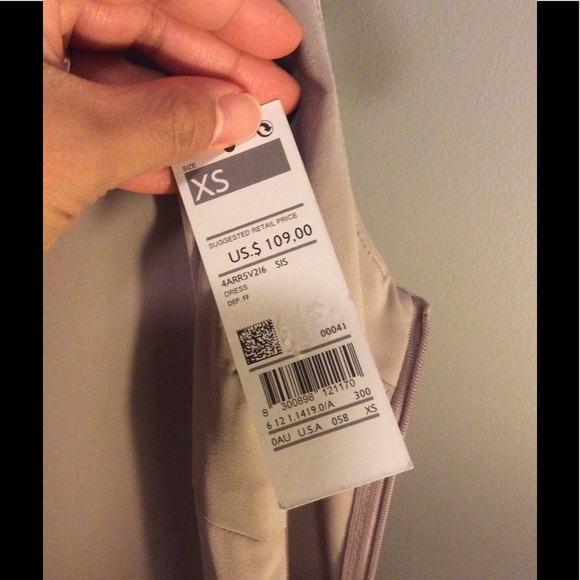 Sisley xs dress - Picture 3 of 6