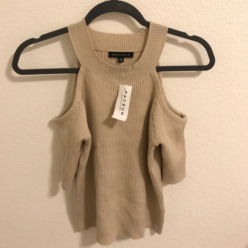 Kendall and Kylie collection- cold shoulder top