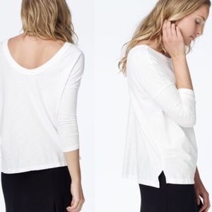 Black, three-quarter length loosefitting T-shirt