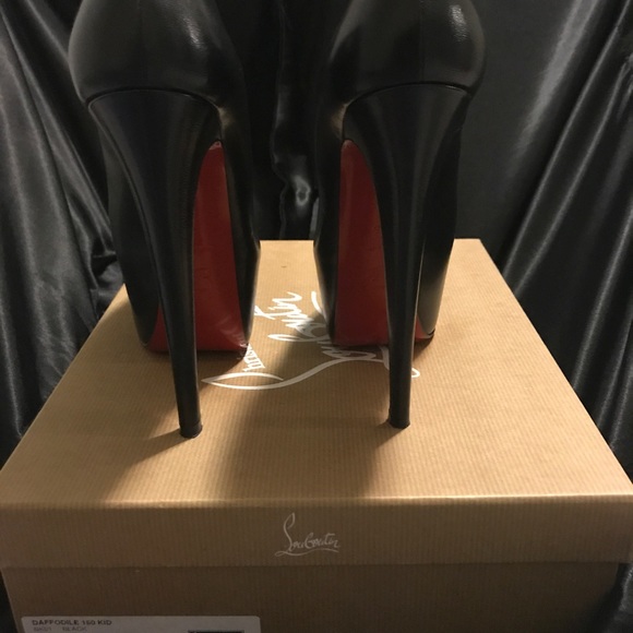 Christian Louboutin- Daffodile Leather Platform - Picture 3 of 4